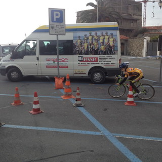 Ciclismo: grande successo di partecipanti alla gimkana di ieri a Riva Ligure Ciclismo: grande successo di partecipanti alla gimkana di ieri a Riva Ligure