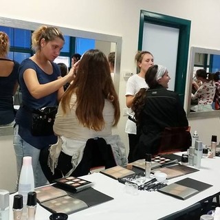 Diventa anche tu titolare di un tuo negozio di parrucchieri: a Novembre iniziano i corsi per l'abilitazione professionale della Gori Hair School Diventa anche tu titolare di un tuo negozio di parrucchieri: a Novembre iniziano i corsi per l'abilitazione professionale della Gori Hair School