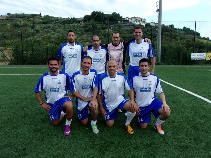Calcio: alla rappresentativa dei Geometri il gradino più alto dell'11° torneo di calcio degli Ordini Professionali della Provincia