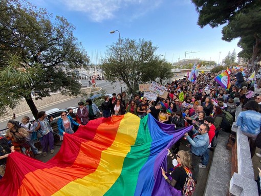 Torna il Sanremo Pride: sabato 8 aprile la sfilata arcobaleno per le strade della città Torna il Sanremo Pride: sabato 8 aprile la sfilata arcobaleno per le strade della città