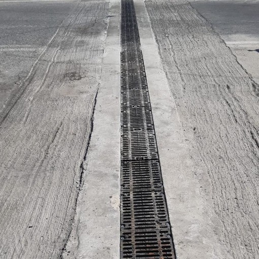 Ventimiglia, griglia danneggiata sulla strada statale 20: riparata da Anas