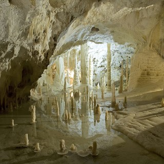 Le favolose Grotte di Frasassi a Casa Sanremo