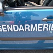 Inseguimento di un furgone con migranti che avevano passato il confine a Ventimiglia: 35enne ferito alla testa