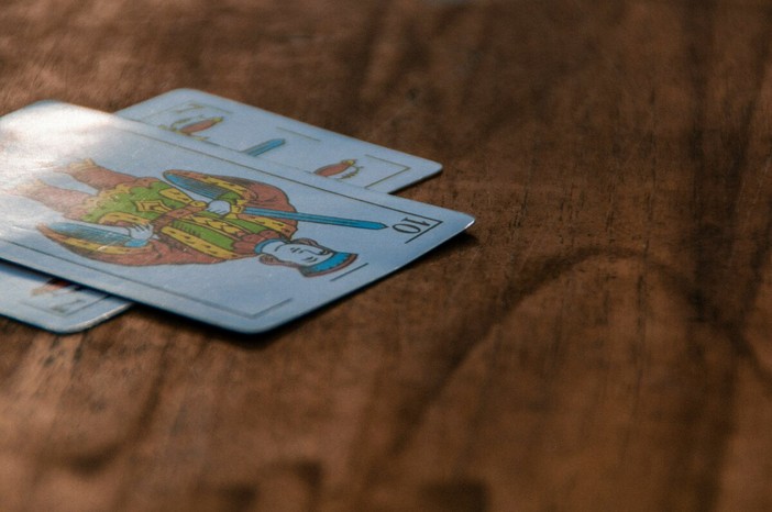 Le carte da gioco italiane e il mazzo che in Liguria non è mai andato in pensione Le carte da gioco italiane e il mazzo che in Liguria non è mai andato in pensione