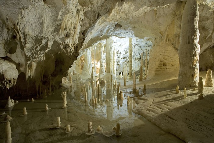 Le favolose Grotte di Frasassi a Casa Sanremo