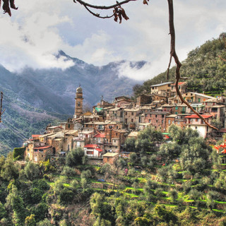 Molini di Triora: cala il livello dell'acqua dalla sorgente, a Glori si può usare solo per scopi personali