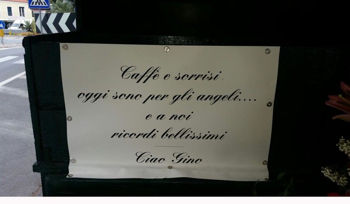 Sanremo: lutto per la scomparsa di Gino Longo: fiori e messaggi di cordoglio lungo il luogo dell'incidente