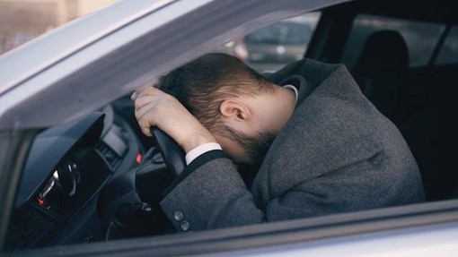 Dall'ansia da prestazione all'ansia da riparazione: la semplificazione della guida