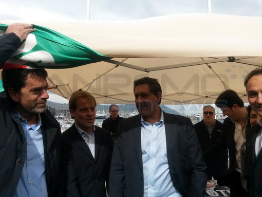 #Elezioniregionali2015: il Candidato alla presidenza della Regione Giovanni Toti in visita ad Imperia #Elezioniregionali2015: il Candidato alla presidenza della Regione Giovanni Toti in visita ad Imperia