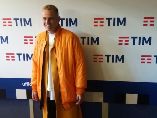 #Sanremo2019, Ghemon: “Viola contro la superstizione. Sogno mancato? Duettare con Pino Daniele” #Sanremo2019, Ghemon: “Viola contro la superstizione. Sogno mancato? Duettare con Pino Daniele”