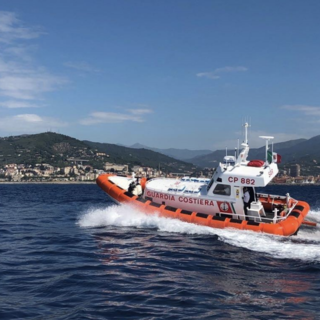 Emessa l'ordinanza balneare per la stagione estiva dalla Guardia Costiera tra Riva Ligure e Cervo