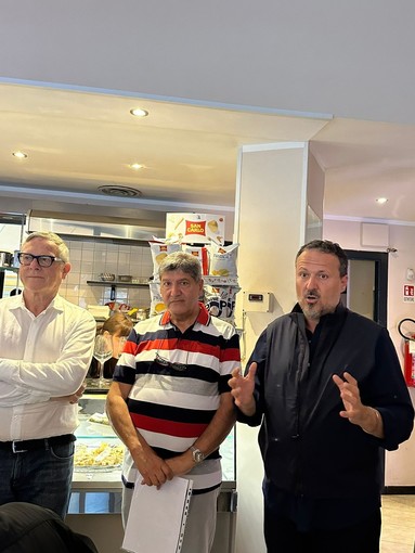 Elezioni Sanremo, Gianni Rolando a San Martino (foto) Elezioni Sanremo, Gianni Rolando a San Martino (foto)