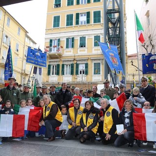Sanremo: 154a Giornata dell'Unità Nazionale, l'importanza della Costituzione e della Bandiera Italiana spiegata ai bimbi delle scuole del plesso Asquasciati Sanremo: 154a Giornata dell'Unità Nazionale, l'importanza della Costituzione e della Bandiera Italiana spiegata ai bimbi delle scuole del plesso Asquasciati
