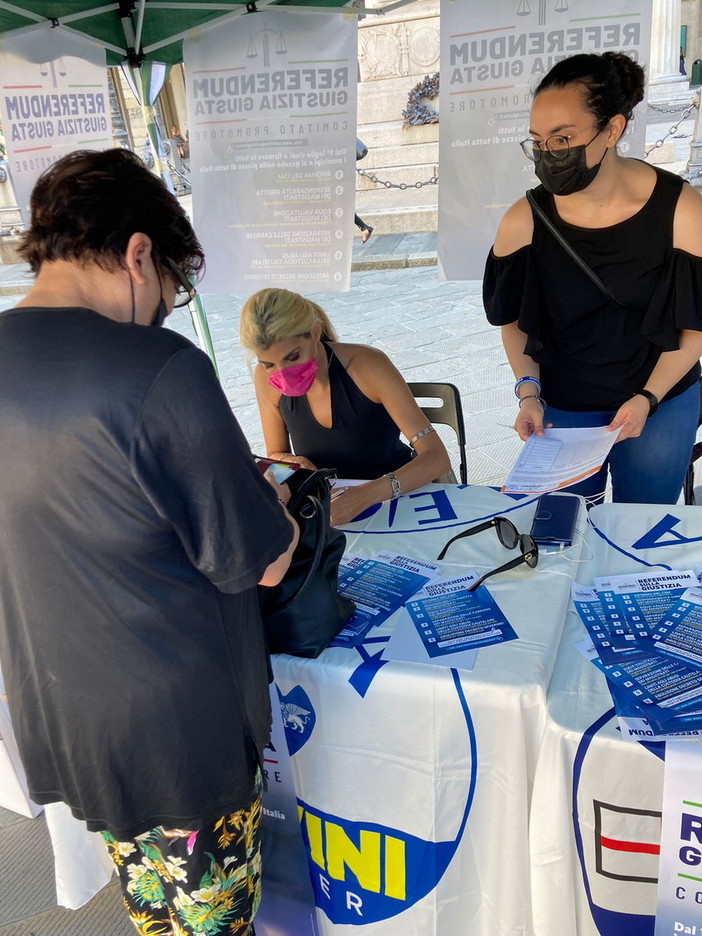 Domani e domenica i gazebo della Lega in provincia per le firme sulla campagna referendaria Domani e domenica i gazebo della Lega in provincia per le firme sulla campagna referendaria