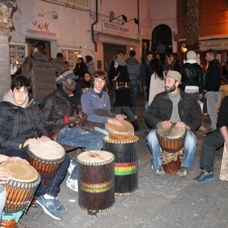 Sanremo: venerdì nella Pigna risuoneranno le percussioni etniche del gruppo Cocomà Sanremo: venerdì nella Pigna risuoneranno le percussioni etniche del gruppo Cocomà