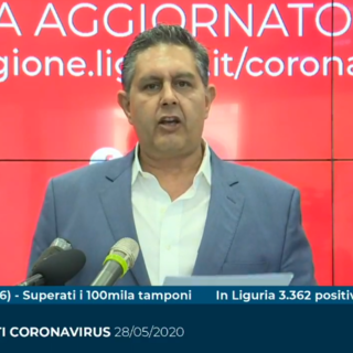 Coronavirus: Toti “Via libera al campionato nell’ottica di far ripartire il paese. Assurdo giocare a Marassi e non votare in un seggio"