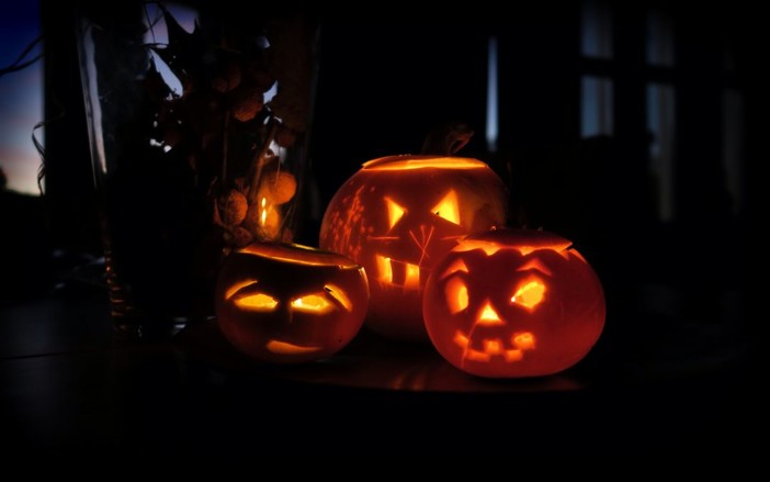 A Rezzo torna la "Festa delle Babacce": le zucche che ridono