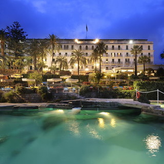 Sanremo: nuova buona notizia per il turismo, da quest'anno l'hotel Royal potrebbe tornare ad aprire a dicembre