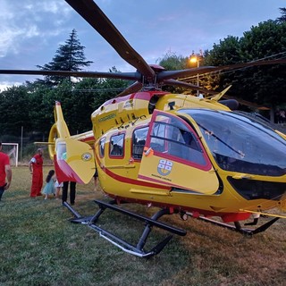 Molini di Triora: cade e si rompe un braccio in frazione Andagna, l'elisoccorso Grifo la porta al Santa Corona