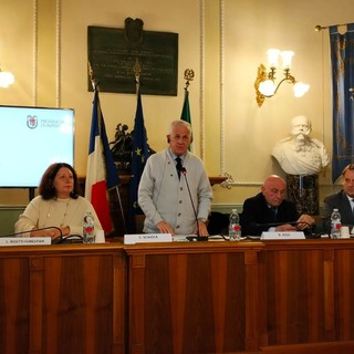 Summit italo-francese in Provincia a Imperia: al centro dei lavori il 'Bacino di vita transfrontaliero' (video) Summit italo-francese in Provincia a Imperia: al centro dei lavori il 'Bacino di vita transfrontaliero' (video)