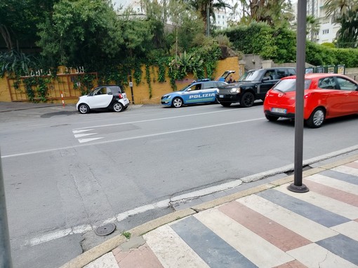 Incidente in Corso Matuzia a Sanremo: donna trasportata in pronto soccorso Incidente in Corso Matuzia a Sanremo: donna trasportata in pronto soccorso