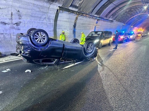 Troupe de "La volta buona" e band coinvolte nell'incidente tra Varazze e Celle in A10: "Ho pensato che fossero tutti morti"