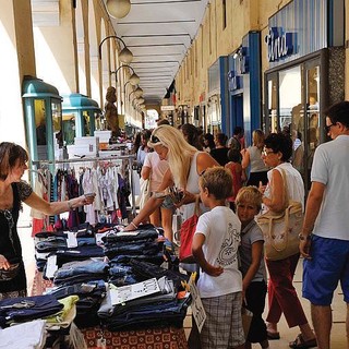 Domenica 31 prossima per tutta la giornata nel centro storico di Oneglia torna 'ImperiaAffari'