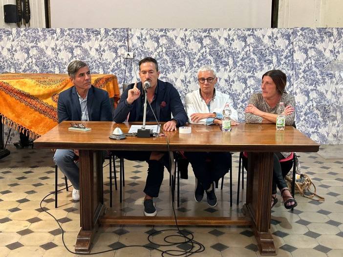 Sanremo, cittadini pronti alle 'passeggiate per la legalità': "Non lasceremo la città alla delinquenza" Sanremo, cittadini pronti alle 'passeggiate per la legalità': "Non lasceremo la città alla delinquenza"