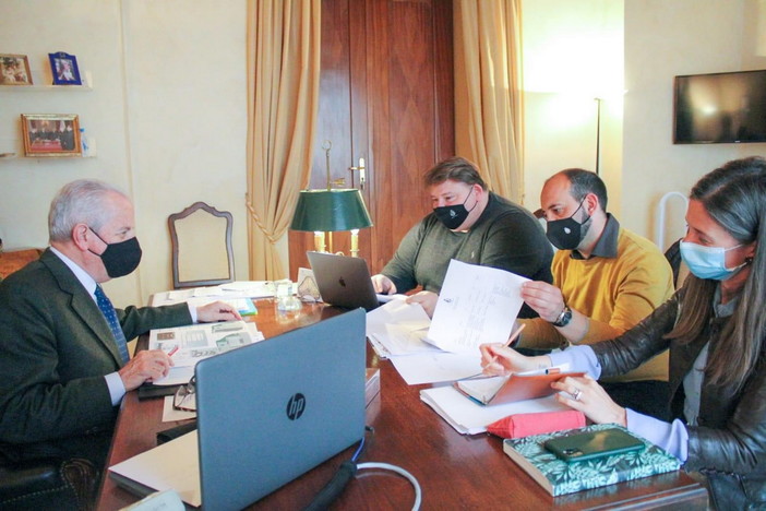 Imperia: si lavora alla riapertura. Ampliamenti dehors gratuiti sino a fine anno