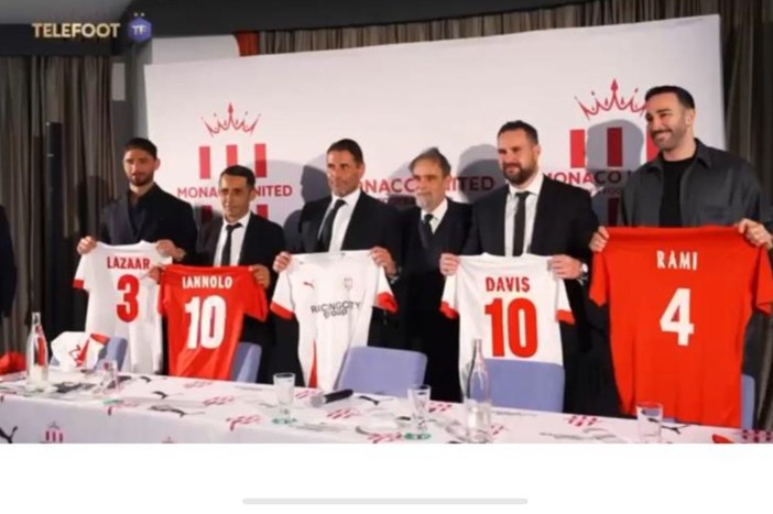 'Open day' non autorizzati e materiale mai consegnato, Iannolo: "Dichiarazioni di Marco Simone infondate, si valuteranno le responsabilità” 'Open day' non autorizzati e materiale mai consegnato, Iannolo: "Dichiarazioni di Marco Simone infondate, si valuteranno le responsabilità”