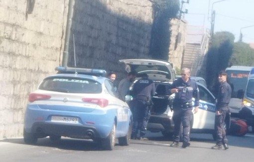 Ventimiglia, incidente in corso Genova: motociclista ferito, traffico paralizzato in entrambe le direzioni