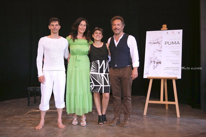 Bordighera: inaugurata oggi la mostra 'La fine del male' dedicata all’artista Davide Puma (foto)