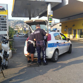 Imperia: scontro tra due moto in viale Matteotti, il bilancio è di tre feriti