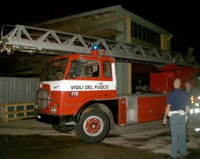 Sanremo: a fuoco l&amp;#039;ingresso di una lavanderia nella Pig