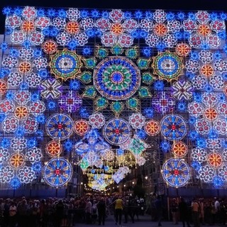 Continuano gli appuntamenti dell'Illuminata a Cuneo: laboratori, spettacoli e tanta luce Continuano gli appuntamenti dell'Illuminata a Cuneo: laboratori, spettacoli e tanta luce