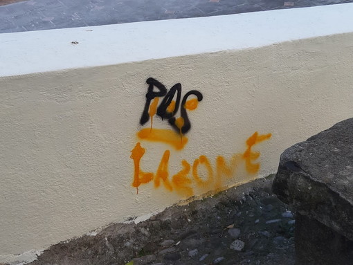 Bordighera: identificati i responsabili degli imbrattamenti sul muro di Palazzo Garnie