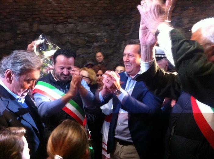 Inaugurata la galleria che collega la pista ciclabile tra Sanremo e Ospedaletti: "Far partire da qui il Giro d'Italia"