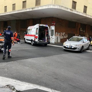Imperia, incidente tra via Schiva e via De Sonnaz: un ferito Imperia, incidente tra via Schiva e via De Sonnaz: un ferito