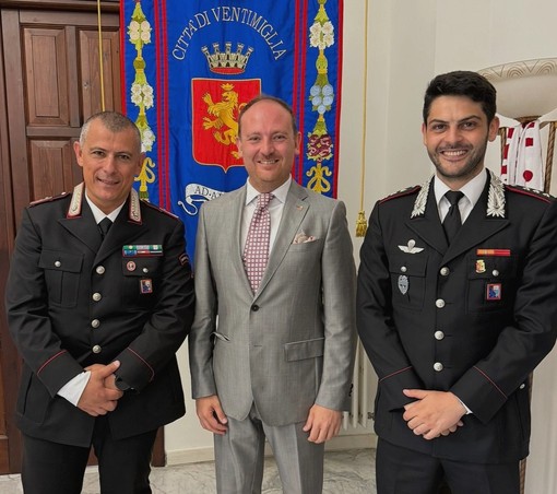 Il Sindaco di Muro incontra il nuovo comandante della Stazione Carabinieri di Ventimiglia Alta Il Sindaco di Muro incontra il nuovo comandante della Stazione Carabinieri di Ventimiglia Alta