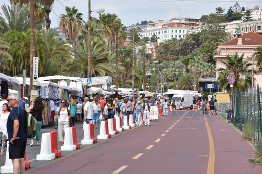 Sanremo: conferimento della plastica al mercato, Fiva Confcommercio "Vogliamo collaborare, parliamone" Sanremo: conferimento della plastica al mercato, Fiva Confcommercio "Vogliamo collaborare, parliamone"