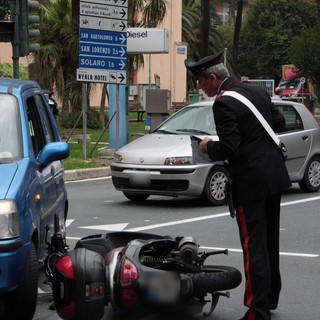 Sanremo: incidente all'incrocio tra corso Matuzia e corso Inglesi, una persona ferita