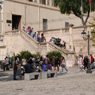 Sanremo: domani pomeriggio appuntamento con la 'Scuola Aperta' all'Istituto 'C. Colombo' di piazza Eroi Sanremo: domani pomeriggio appuntamento con la 'Scuola Aperta' all'Istituto 'C. Colombo' di piazza Eroi