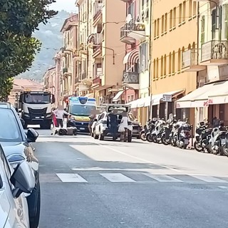 Ventimiglia, incidente stradale in corso Genova: traffico bloccato (Foto)