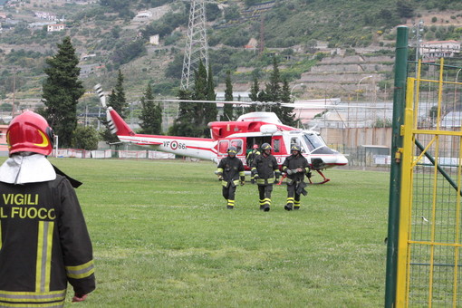Imperia: mobilitazione di soccorsi per una donna caduta da cavallo a Costa d'Oneglia Imperia: mobilitazione di soccorsi per una donna caduta da cavallo a Costa d'Oneglia