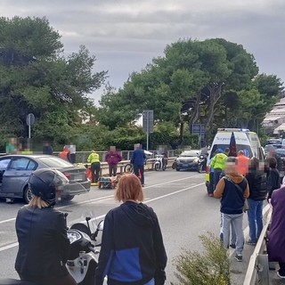 Sanremo, incidente moto-auto a Bussana: scattano i soccorsi (Foto) Sanremo, incidente moto-auto a Bussana: scattano i soccorsi (Foto)