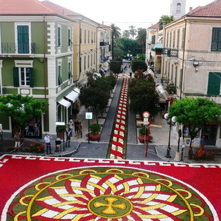 Diano Marina: domenica prossima torna la tradizionale 'Infiorata' del Corpus Domini