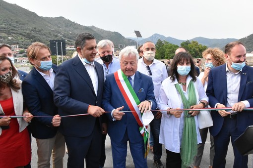 Ventimiglia: dopo sei anni la frazione di Bevera ha il suo nuovo ponte ed esce dall'isolamento (Foto e Video)
