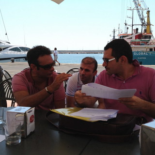 Imperia: i commercianti di calata Cuneo passano al contrattacco, pronta una memoria difensiva per i dehor "abusivi". Imperia: i commercianti di calata Cuneo passano al contrattacco, pronta una memoria difensiva per i dehor "abusivi".