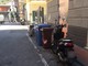 Ventimiglia: bidoni della differenziata d'intralcio per i pedoni, la denuncia di un lettore Ventimiglia: bidoni della differenziata d'intralcio per i pedoni, la denuncia di un lettore