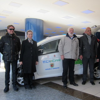 Servizio di 'Car Sharing' a Sanremo: questa mattina intervista dell'Assessore Fera su IsoRadio Servizio di 'Car Sharing' a Sanremo: questa mattina intervista dell'Assessore Fera su IsoRadio